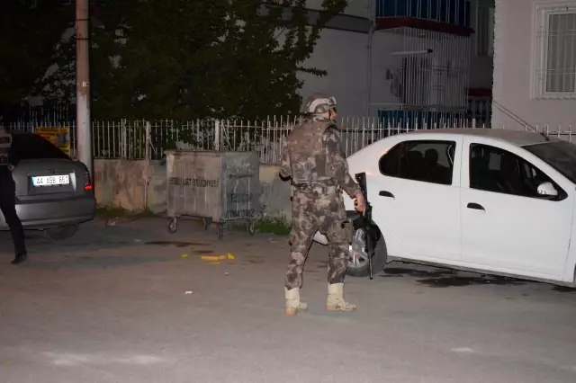 Son dakika haberi! Malatya'da iki grup arasında silahlı kavga: 9 gözaltı Son dakika haberi! Malatya'da iki grup arasında silahlı kavga: 9 gözaltı