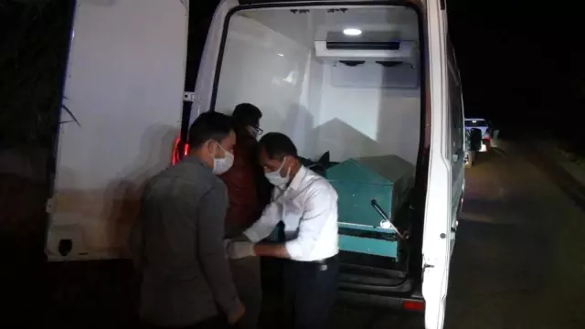 Son dakika haber... Otomobil şarampole yuvarlandı: 1 ölü, 4 yaralı Son dakika haber... Otomobil şarampole yuvarlandı: 1 ölü, 4 yaralı