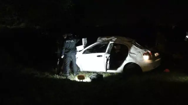 Son dakika haber... Otomobil şarampole yuvarlandı: 1 ölü, 4 yaralı Son dakika haber... Otomobil şarampole yuvarlandı: 1 ölü, 4 yaralı
