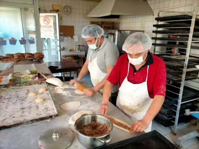 Pide salonları harıl harıl Pide salonları harıl harıl