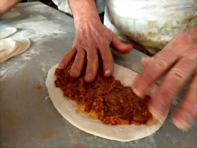 Pide salonları harıl harıl Pide salonları harıl harıl