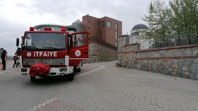 sikisan kaplumbagayi kurtarabilmek icin 1 saa 9 14087770 o