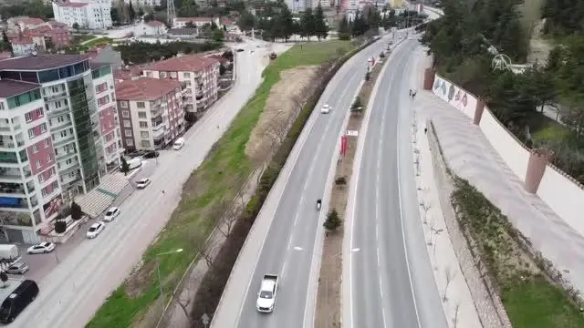 Sokağa çıkma kısıtlamasına uyuluyor Sokağa çıkma kısıtlamasına uyuluyor