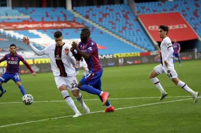 Süper Lig: Trabzonspor: 2 - Fatih Karagümrük: 0 (Maç sonucu) Süper Lig: Trabzonspor: 2 - Fatih Karagümrük: 0 (Maç sonucu)