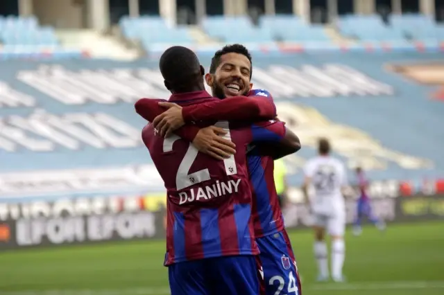 Süper Lig: Trabzonspor: 2 - Fatih Karagümrük: 0 (Maç sonucu) Süper Lig: Trabzonspor: 2 - Fatih Karagümrük: 0 (Maç sonucu)