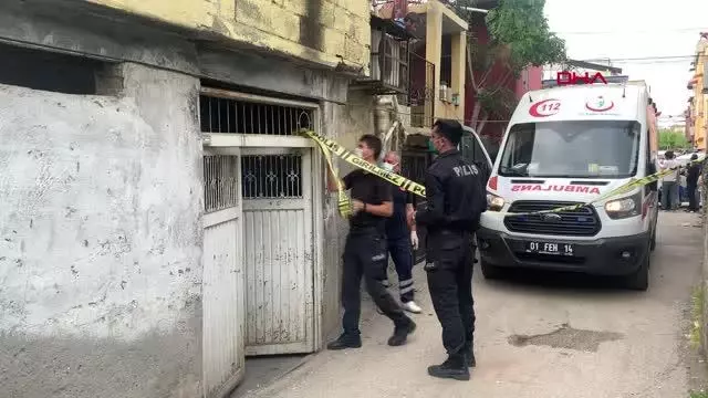 ADANA TÜFEKLE BAŞINDAN VURULMUŞ HALDE ÖLÜ BULUNDU; POLİS, KAÇAN ARKADAŞINI ARIYOR ADANA TÜFEKLE BAŞINDAN VURULMUŞ HALDE ÖLÜ BULUNDU; POLİS, KAÇAN ARKADAŞINI ARIYOR