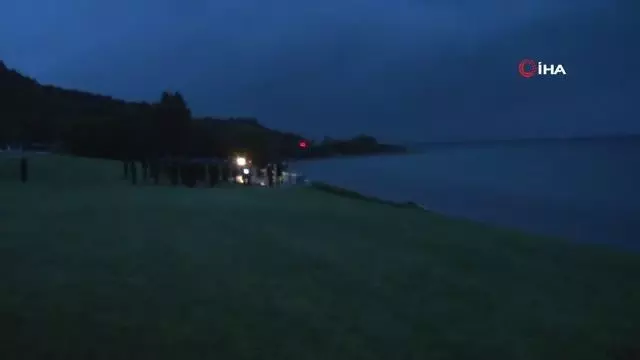 Anzak Koyu'nda 'Şafak Ayini' Anzak Koyu'nda 'Şafak Ayini'