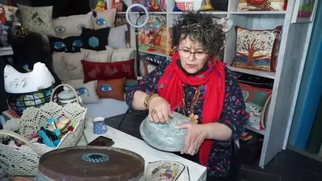 BALIKESİR - Eski bakır süzgeçleri motiflerle işleyip sanat eserine dönüştürüyor