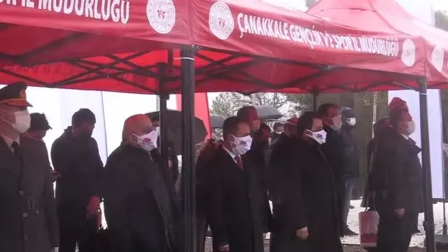 Çanakkale Kara Savaşlarının 106. yılı dolayısıyla 57. Alay'ın temsili sancağının devir teslim töreni yapıldı Çanakkale Kara Savaşlarının 106. yılı dolayısıyla 57. Alay'ın temsili sancağının devir teslim töreni yapıldı