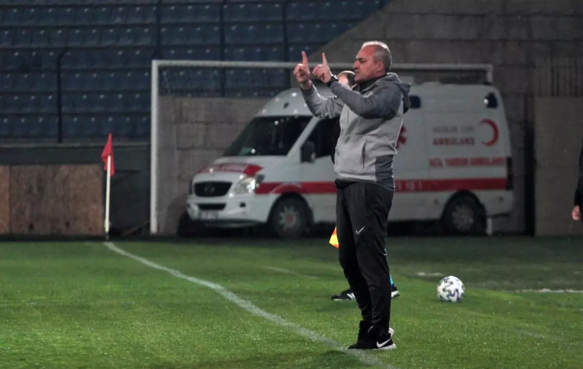 Son dakika haber! Erkan Sözeri: 'Antrenörlük hayatımda hiç yaşamadığımız kadar bireysel hatalarla maç kaybediyoruz'