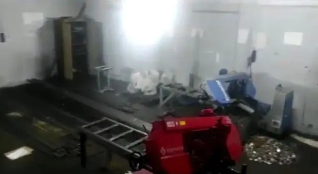 İstanbul'da yasadışı silah ticareti operasyonu: 2 gözaltı İstanbul'da yasadışı silah ticareti operasyonu: 2 gözaltı