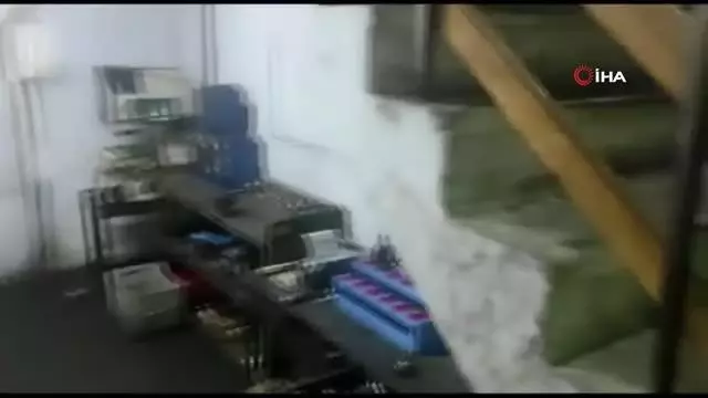 İstanbul'da yasadışı silah ticareti operasyonu: 2 gözaltı İstanbul'da yasadışı silah ticareti operasyonu: 2 gözaltı