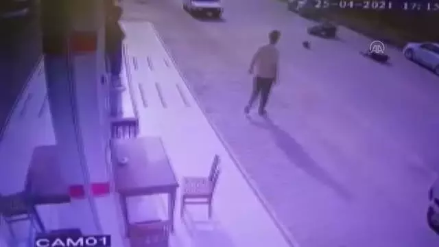 Otomobille çarpışan motosikletin sürücüsü yaralandı Otomobille çarpışan motosikletin sürücüsü yaralandı