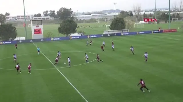 SPOR Gol kraliçeliğinde Zelal ve Bassira Tourre 5 golle ilk sırada SPOR Gol kraliçeliğinde Zelal ve Bassira Tourre 5 golle ilk sırada