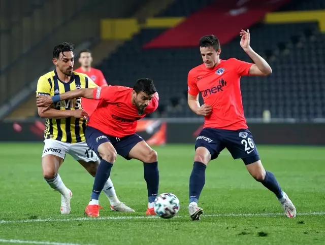 Süper Lig: Fenerbahçe: 3 - Kasımpaşa: 1 (İlk yarı) Süper Lig: Fenerbahçe: 3 - Kasımpaşa: 1 (İlk yarı)