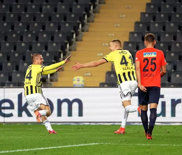 Süper Lig: Fenerbahçe: 3 - Kasımpaşa: 1 (İlk yarı) Süper Lig: Fenerbahçe: 3 - Kasımpaşa: 1 (İlk yarı)
