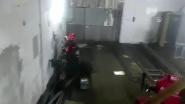 Son dakika gündem: Yasa dışı silah ticareti operasyonunda 2 şüpheli yakalandı Son dakika gündem: Yasa dışı silah ticareti operasyonunda 2 şüpheli yakalandı