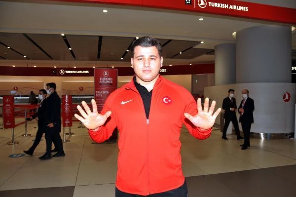 No one welcomed Rıza Kayaalp, who made us proud at the European Wrestling Championship, at the airport.