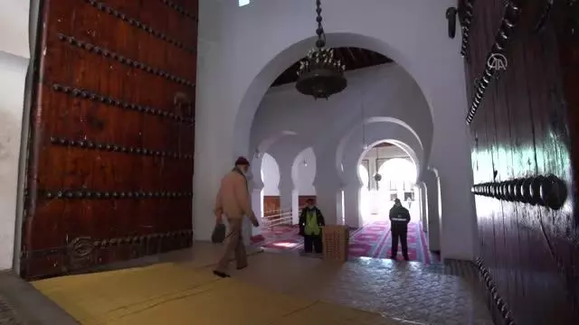 1000 yıldır kesintisiz eğitim verilen Karaviyyin Üniversitesi salgın nedeniyle öğrencilerinden mahrum 1000 yıldır kesintisiz eğitim verilen Karaviyyin Üniversitesi salgın nedeniyle öğrencilerinden mahrum