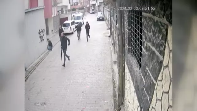 Adana'da 'çocuk gelin' kavgası kamerada Adana'da 'çocuk gelin' kavgası kamerada