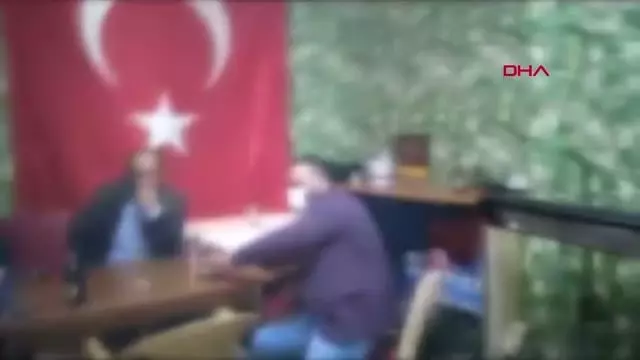 AVCILAR'DA SOKAĞA ÇIKMA KISITLAMASINDA TEKEL BAYİNDE İÇKİ İÇEN 13 KİŞİYE SUÇÜSTÜ AVCILAR'DA SOKAĞA ÇIKMA KISITLAMASINDA TEKEL BAYİNDE İÇKİ İÇEN 13 KİŞİYE SUÇÜSTÜ