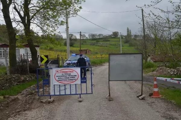 BALIKESİR'DE 9 MAHALLE KARANTİNAYA ALINDI; KADINLAR TOPLU HALDE YUFKA AÇMIŞ