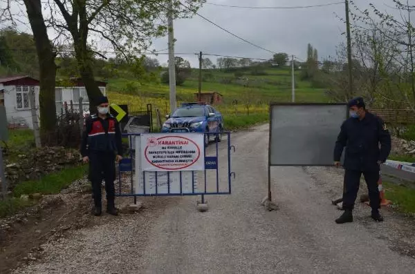 BALIKESİR'DE 9 MAHALLE KARANTİNAYA ALINDI; KADINLAR TOPLU HALDE YUFKA AÇMIŞ