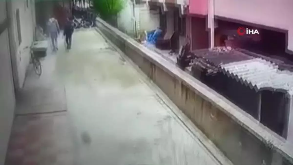 Bisiklet hırsızlığı şüphelisi çocuklar kamerada