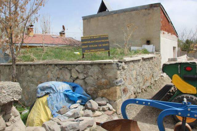 Ermenilerin yaptığı katliamın yakın tanığı konuştu: Başlarını kesmişler, göğüslerinden çivilemişler