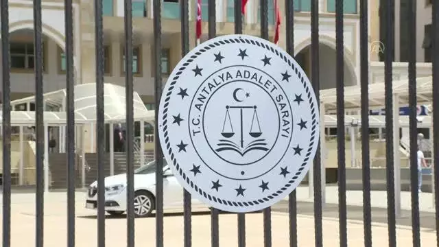 Eşini öldüren Melek İ'nin yargılanmasına devam edilecek Eşini öldüren Melek İ'nin yargılanmasına devam edilecek
