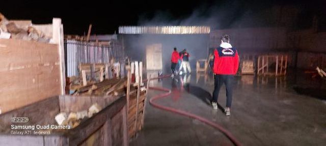 gebze de palet atolyesinde yangin 2 14090458 o