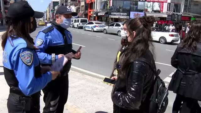 İstanbul'da polisler KADES'i tanıttı