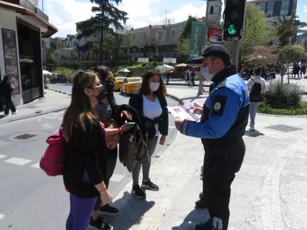 İstanbul'da polisler KADES'i tanıttı