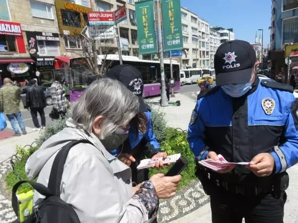 İstanbul'da polisler KADES'i tanıttı