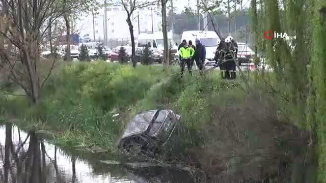 kamyonetin carptigi cip dereye uctu anne ve k 3 14090614 o