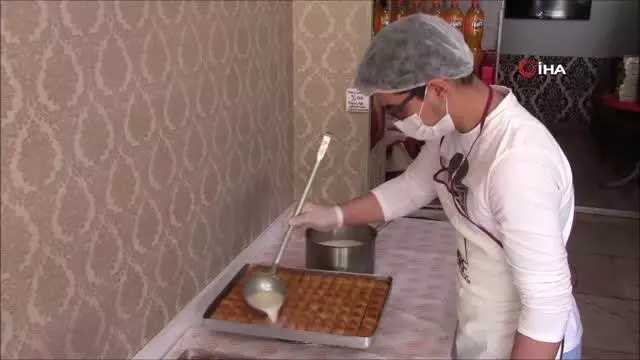 Karantinadaki hastalardan soğuk baklavaya yoğun talep Karantinadaki hastalardan soğuk baklavaya yoğun talep