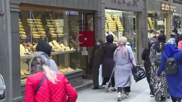 Kuyum Ticareti Hakkındaki Yönetmelik Trabzonlu kuyumcuları sevindirdi Kuyum Ticareti Hakkındaki Yönetmelik Trabzonlu kuyumcuları sevindirdi