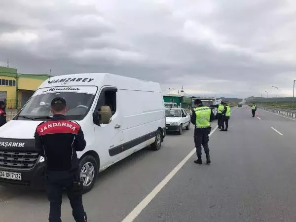 Manisa'da helikopterli trafik denetimi