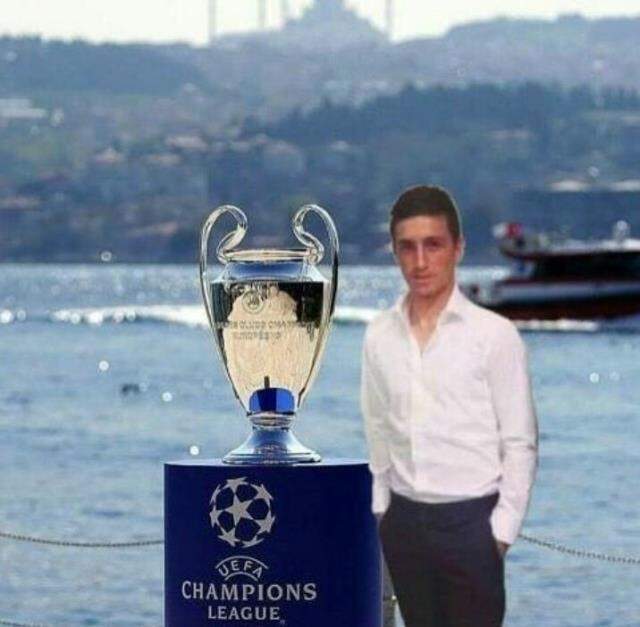 Mert Hakan için yapılan capsler sosyal medyayı salladı, F.Bahçeli taraftarlar oyuncusunu Kevin De Bruyne'e benzetti Mert Hakan için yapılan capsler sosyal medyayı salladı, F.Bahçeli taraftarlar oyuncusunu Kevin De Bruyne'e benzetti
