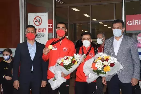 SPOR Milli cimnastikçi Ferhat Arıcan yurda döndü SPOR Milli cimnastikçi Ferhat Arıcan yurda döndü