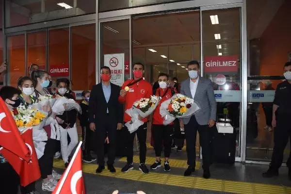 SPOR Milli cimnastikçi Ferhat Arıcan yurda döndü SPOR Milli cimnastikçi Ferhat Arıcan yurda döndü