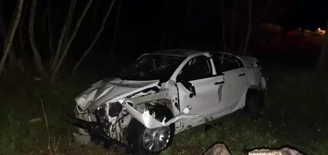 Şarköy'de taklalar atan otomobil hurdaya döndü: 2 yaralı Şarköy'de taklalar atan otomobil hurdaya döndü: 2 yaralı