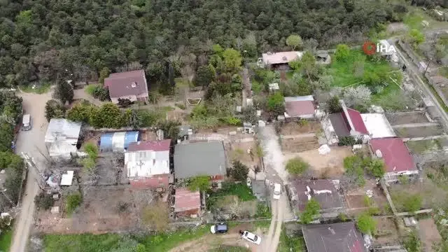 Sultangazi'de su olmadan yaşayan köylüler su sıkıntısına çözüm arıyor Sultangazi'de su olmadan yaşayan köylüler su sıkıntısına çözüm arıyor