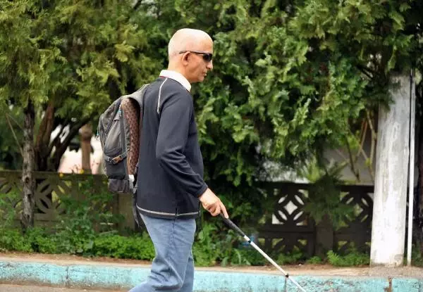 5 KITADA 5 DAĞA TIRMANAN GÖRME ENGELLİ DAĞCI, PANDEMİDE İDMANLARINI PARKTA YAPIYOR 5 KITADA 5 DAĞA TIRMANAN GÖRME ENGELLİ DAĞCI, PANDEMİDE İDMANLARINI PARKTA YAPIYOR