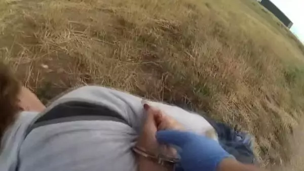 ABD polisinden demans hastası kadına şiddet ABD polisinden demans hastası kadına şiddet