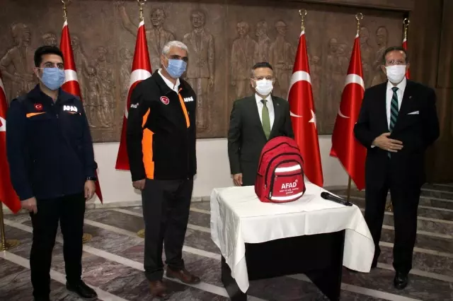 AFAD'ın afet çantası Aydın'da tanıtıldı AFAD'ın afet çantası Aydın'da tanıtıldı