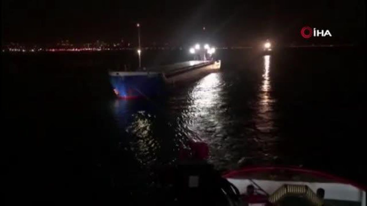 Boğazda arıza yapan gemi kurtarıldı