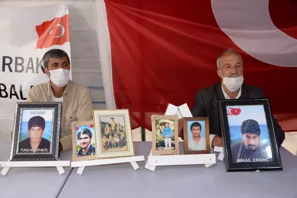 EVLAT NÖBETİNDEKİ AİLELER, 17 GÜNLÜK KISITLAMADA DA EYLEMİNİ SÜRDÜRECEK EVLAT NÖBETİNDEKİ AİLELER, 17 GÜNLÜK KISITLAMADA DA EYLEMİNİ SÜRDÜRECEK