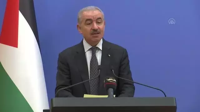 Filistin'de 15 seçim listesi, seçimlerin ertelenmesine karşı çıkıyor Filistin'de 15 seçim listesi, seçimlerin ertelenmesine karşı çıkıyor