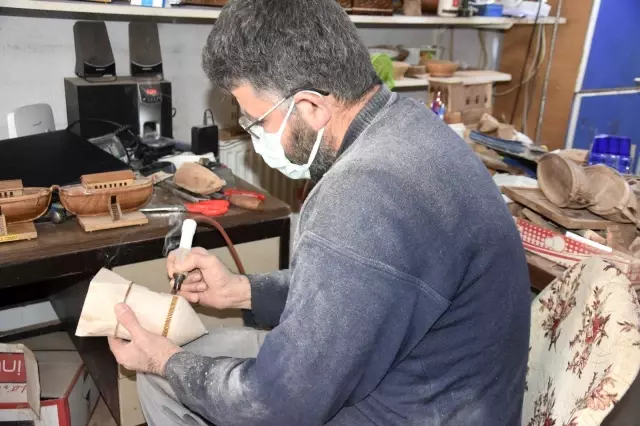 Hobi olarak başladı, şimdi tarihi yapıların maketini üretiyor Hobi olarak başladı, şimdi tarihi yapıların maketini üretiyor